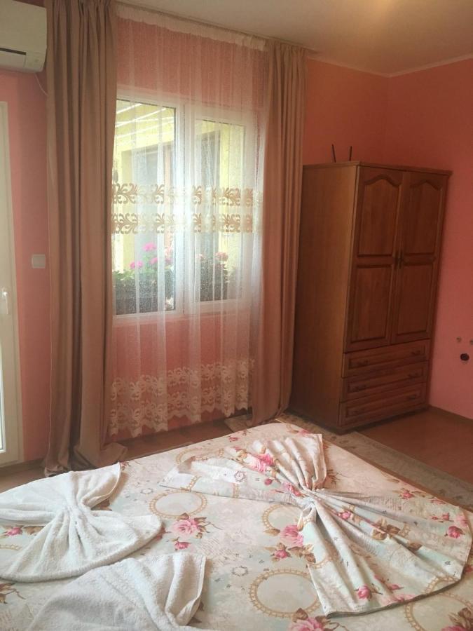 סוזופול Guest House Hristina מראה חיצוני תמונה